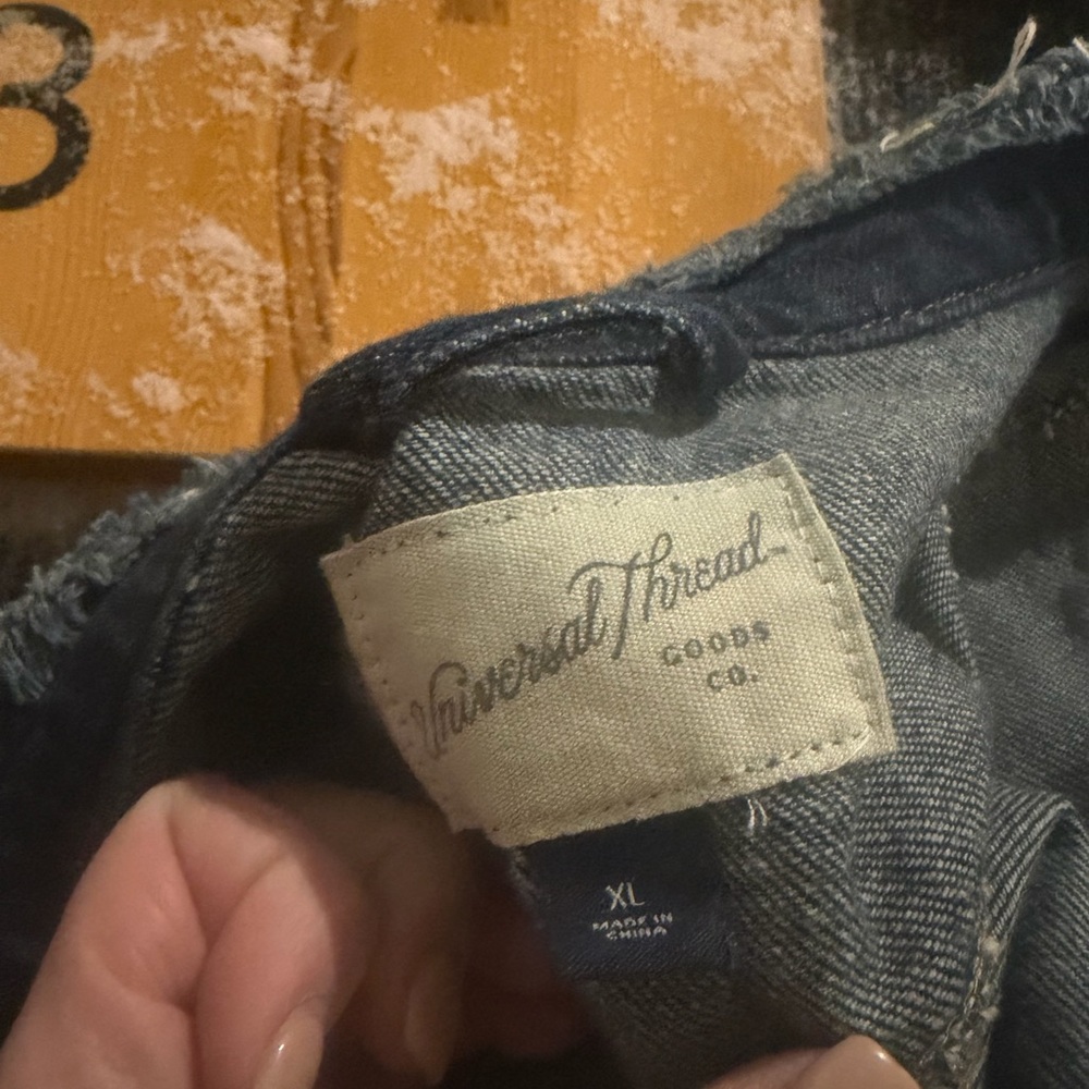 Universal Thread Dark Blue Denim Jean Jacket - Picture 6 of 6